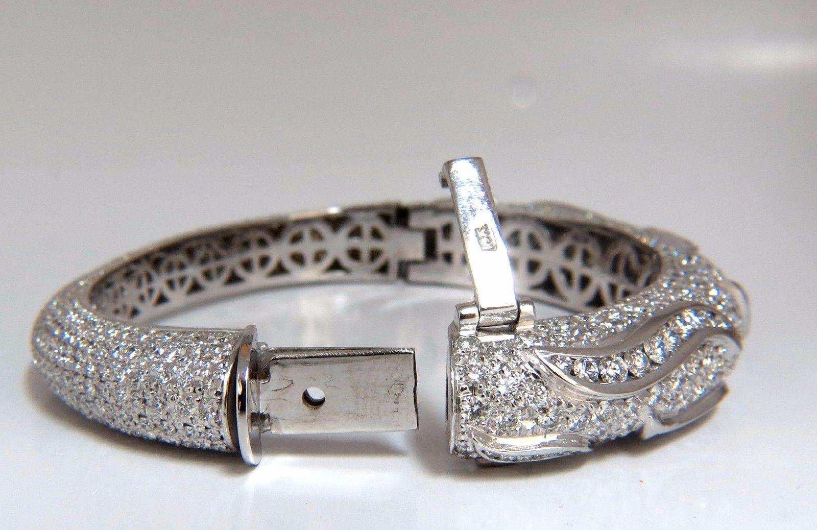 14.02 Carat Natural Diamonds Eternity Encrusted Bangle Bracelet 18 Karat For Sale 1