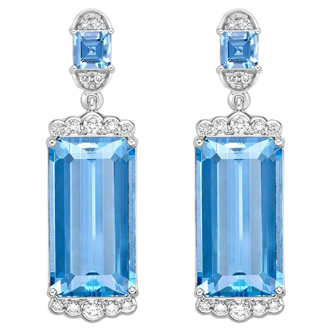 Pendants d'oreilles en or 18 carats avec aigue-marine de 14,03 carats et diamants blancs.