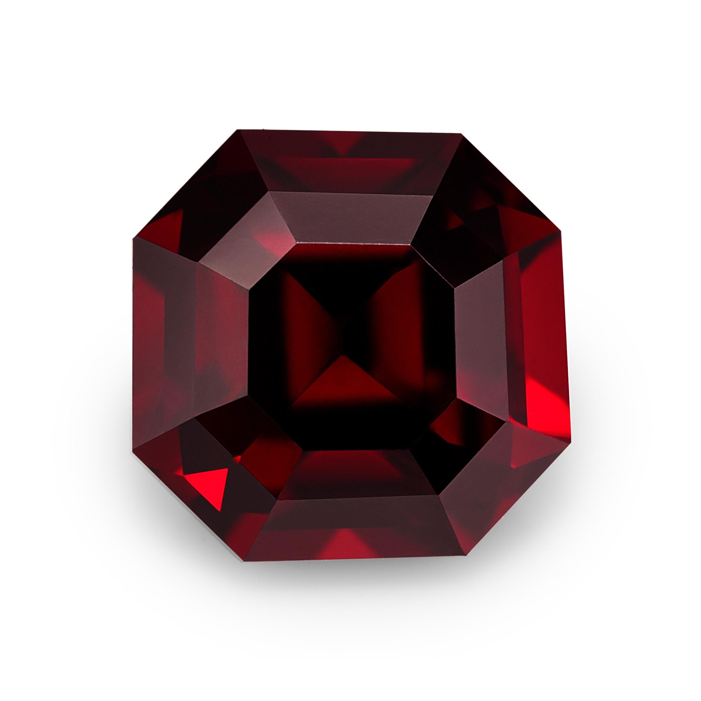 14.05 Carats Garnet  In New Condition For Sale In Los Angeles, CA