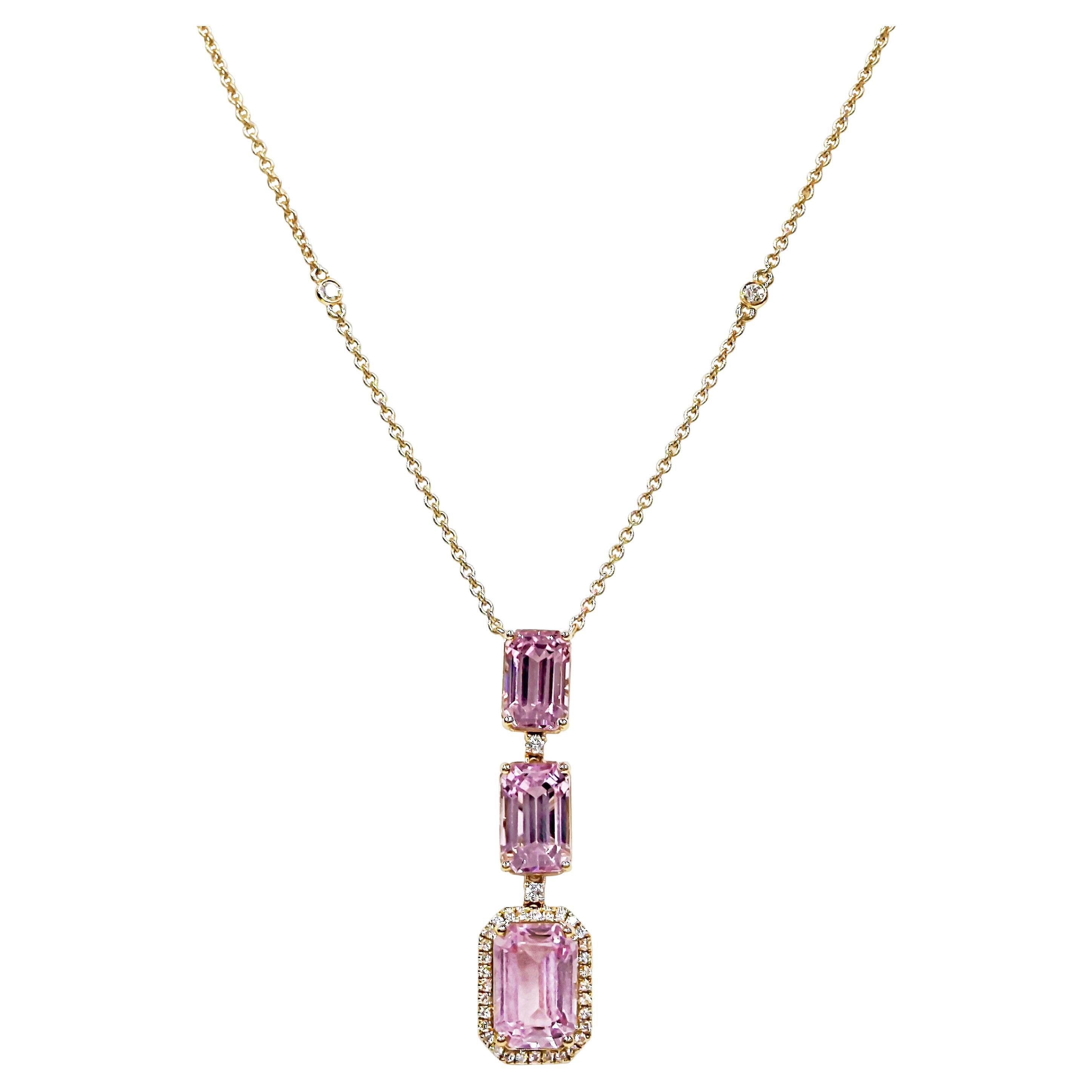 14.05 Carats Kunzite and Diamond Yellow Gold Necklace