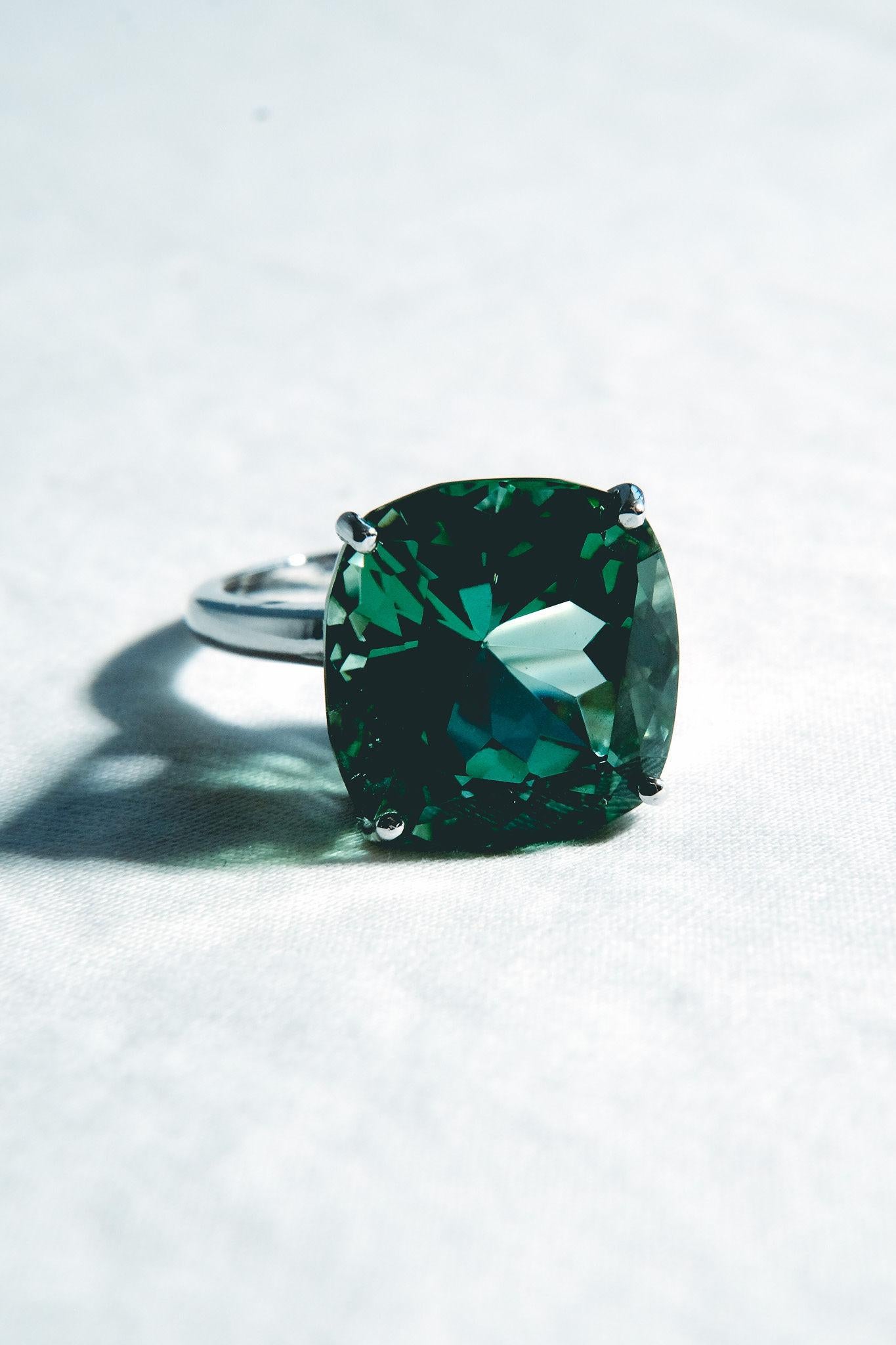 14.06 Green Tourmaline Solitaire Ring-Cushion Cut-18KT White Gold-GIA Certified For Sale 2