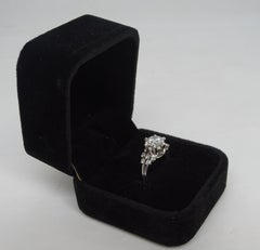 140 Carat, Art Deco Solitaire Ring Diamond and 16 Diamonds 025 Carat