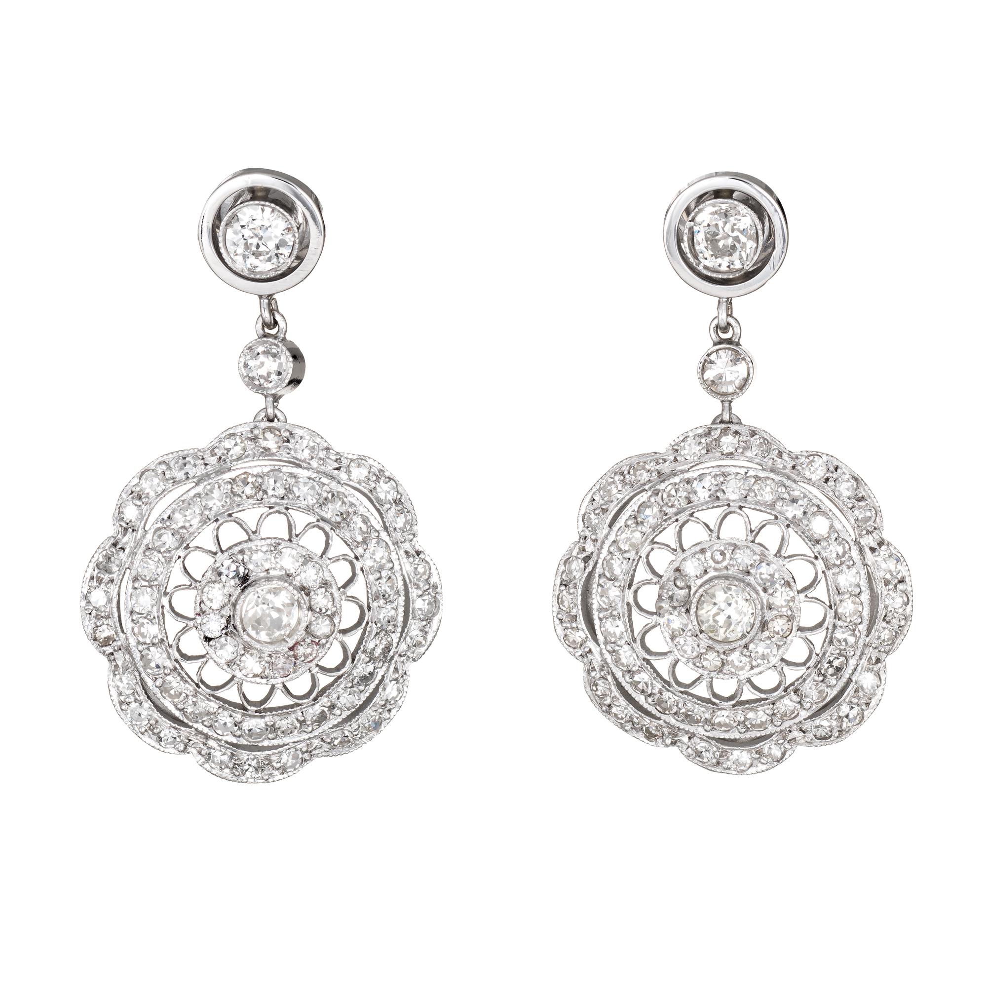 1,40 Karat Diamant filigrane Tropfenohrringe Vintage 18 Karat Gold Nachlassschmuck (Alteuropäischer Brillantschliff) im Angebot