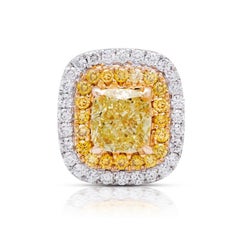 1,38 Karat Ausgefallene gelbe Doppel-Halo-Diamant-Ohrstecker