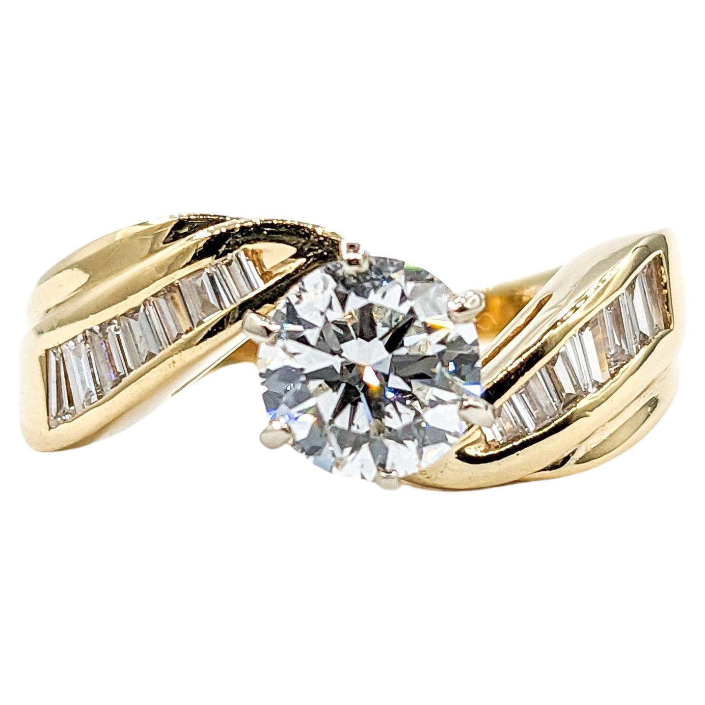 1.40ctw Diamond Engagement Ring In Yellow Gold For Sale
