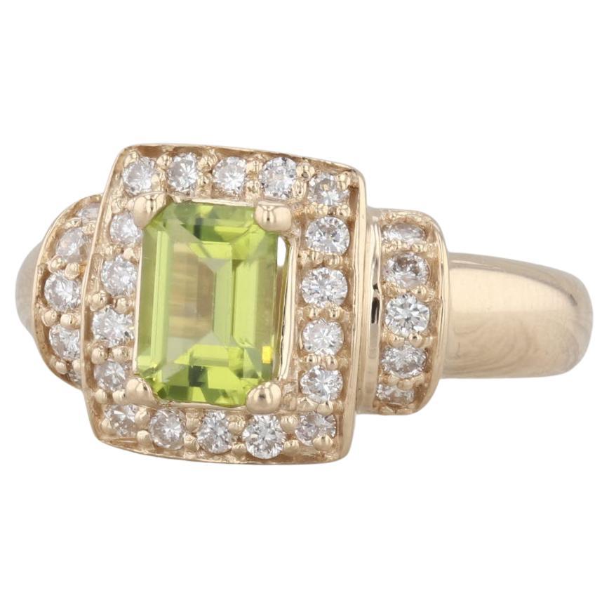 Bague de fiançailles halo en or jaune 14 carats avec péridot 1,40 carat et diamants taille 7