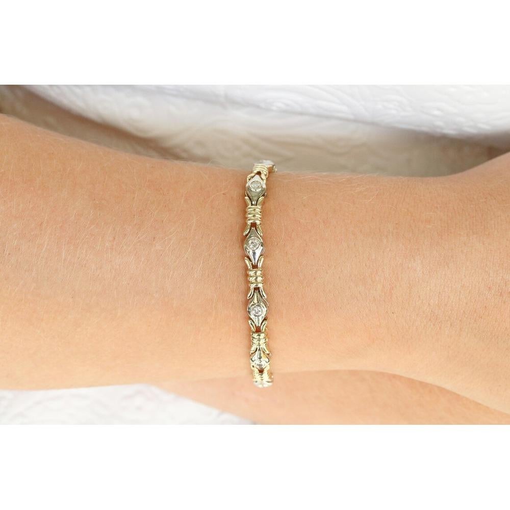 Modern 1.40tcw 14K Two-Toned Diamond Bracelet Gold Link Bracelet Elegant Diamond For Sale