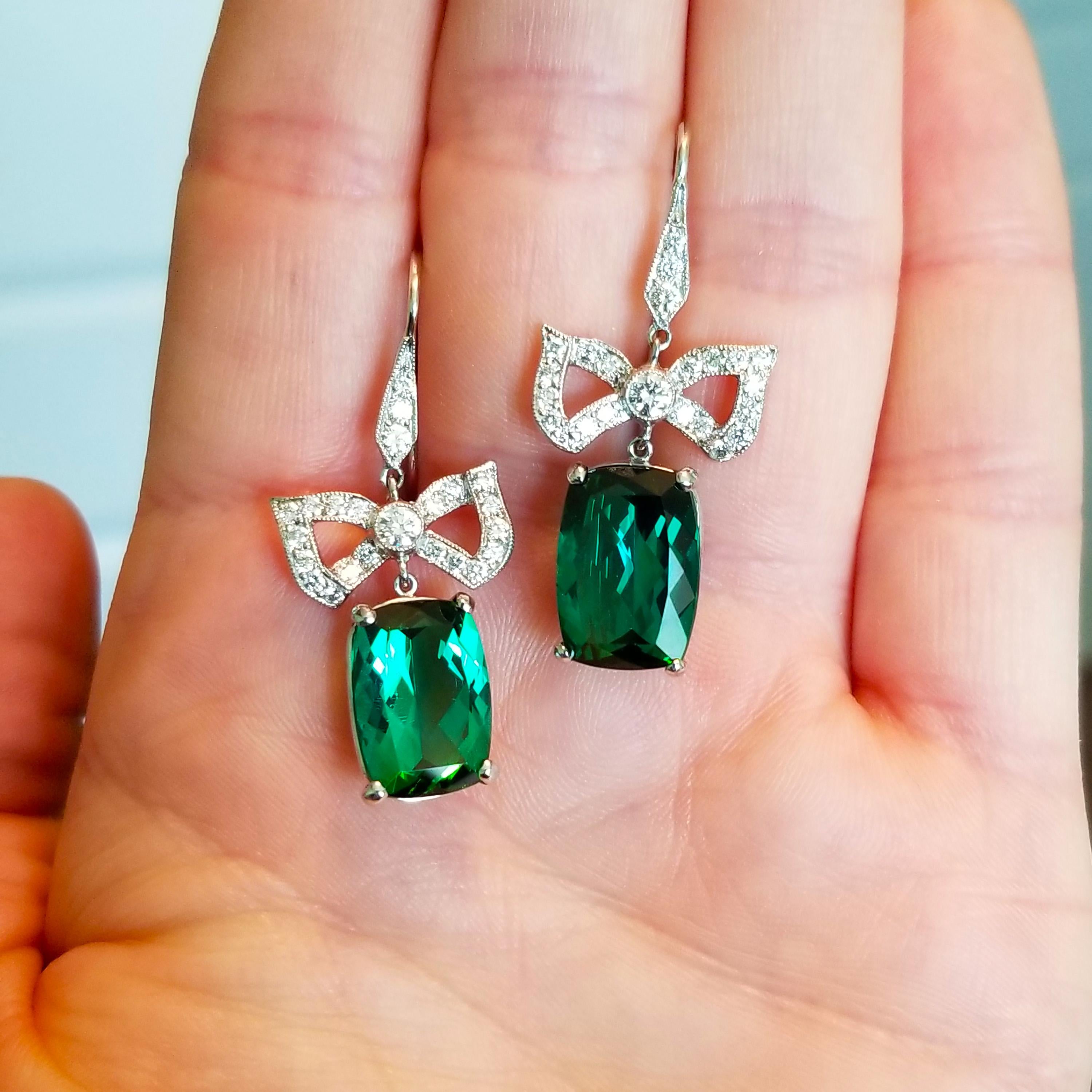 green bow earrings