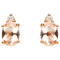 Orecchino con borchia in oro rosa 10K con Morganite taglio ovale e diamanti da 1,41 carati