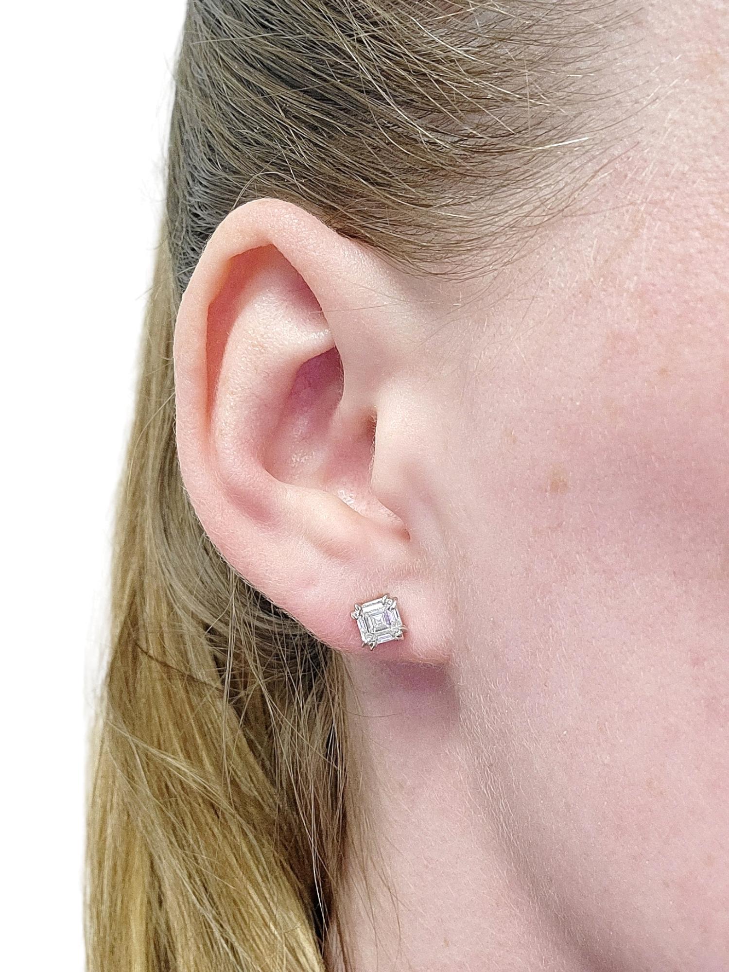 1.41 Carats Total Emerald Cut Solitaire Diamond Stud Earrings White Gold GIA en vente 9