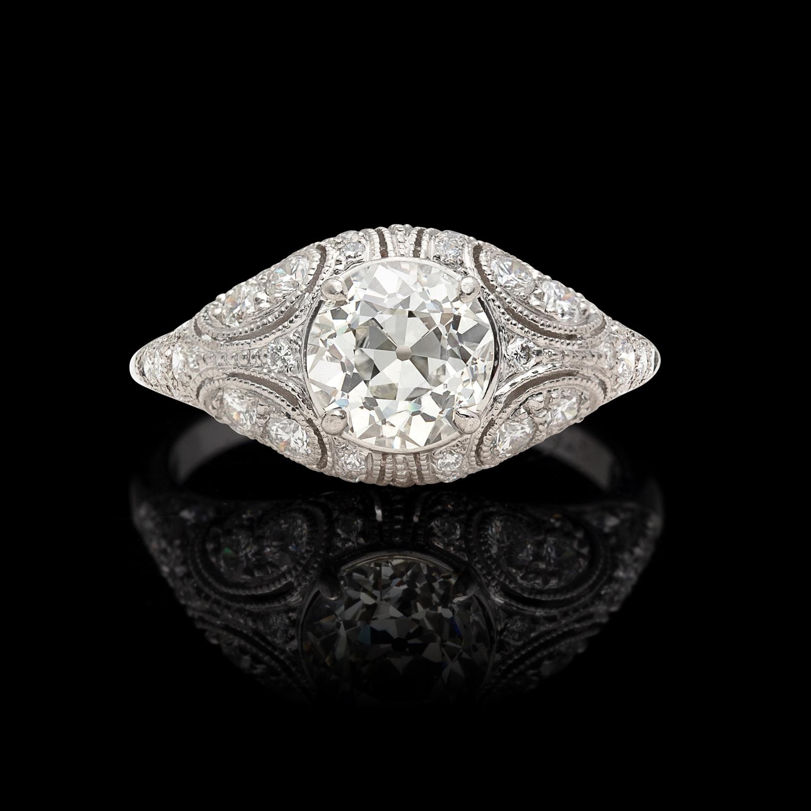 Belle Époque 1.41 Carat Old European Diamond and Platinum French Engagement Ring