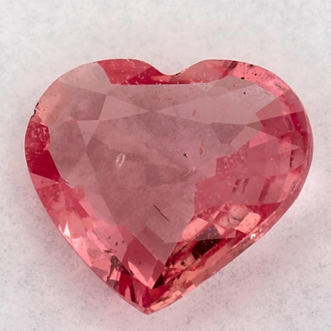 Gemma sciolta con cuore di zaffiro rosa da 1.41 carati in vendita 2
