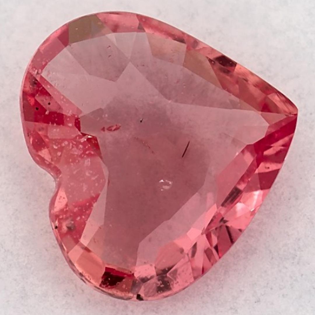 Gemma sciolta con cuore di zaffiro rosa da 1.41 carati in vendita 3