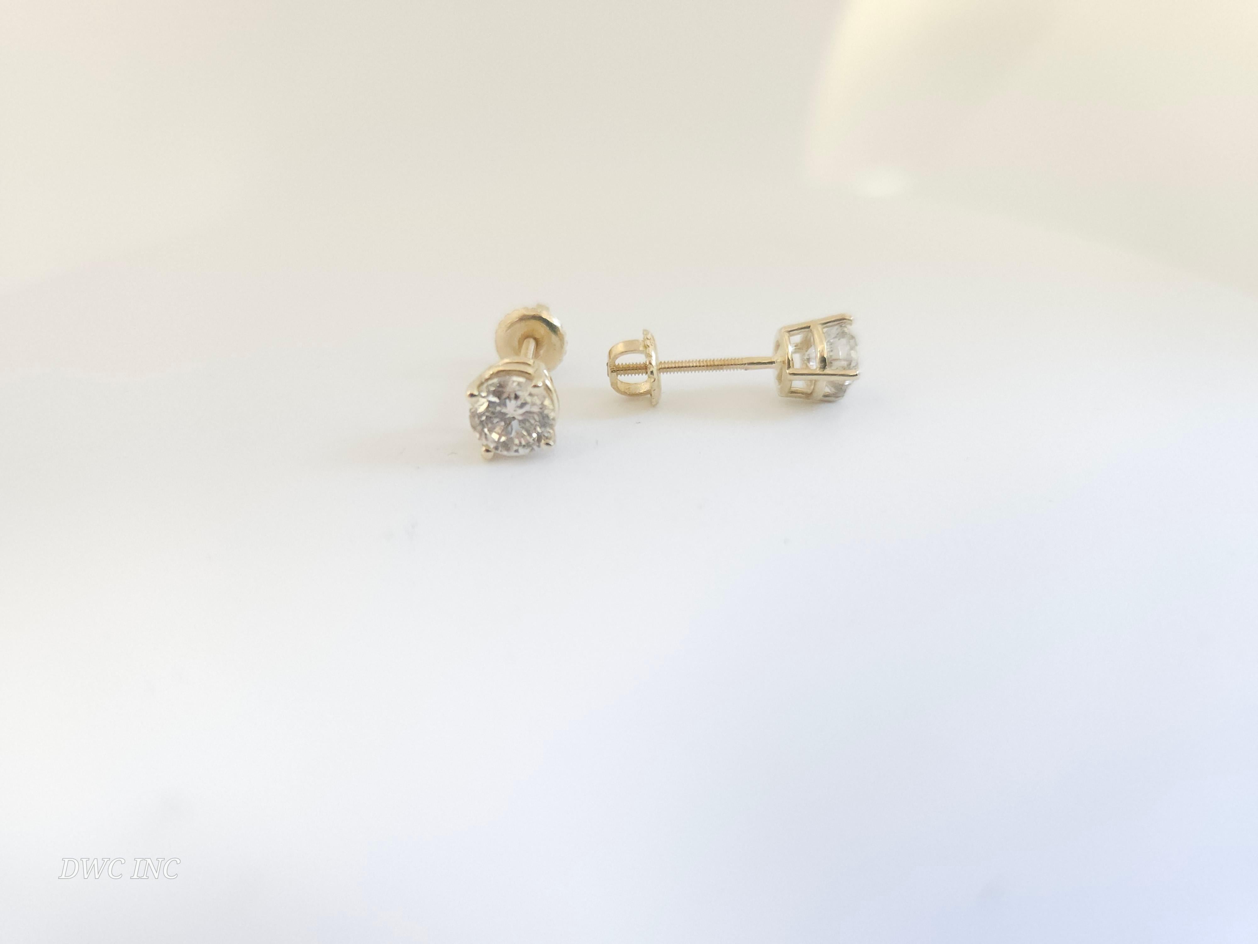 Women's or Men's 1.41 Ctw Natural Diamond Round Square back Studs Yellow Gold For Sale