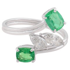 1,41 CTW Natürlicher Smaragd Diamant Bypass Ehering 18 Karat Weißgold