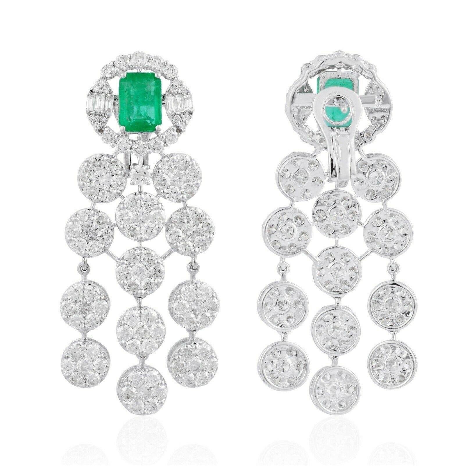 Modern 14.10 carat Diamond 3.60 carat Emerald 14 Karat White Gold Chandelier Earrings For Sale