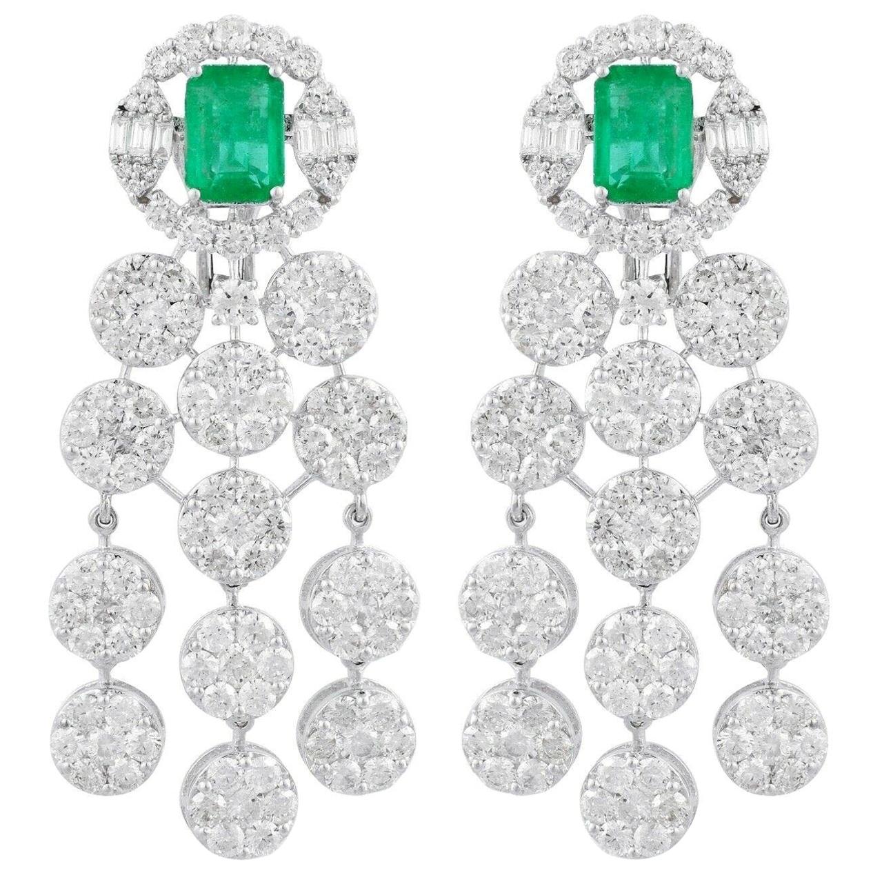 14.10 carat Diamond 3.60 carat Emerald 14 Karat White Gold Chandelier Earrings