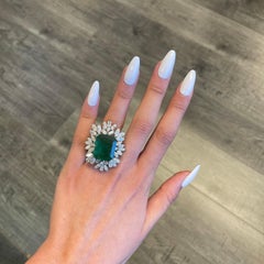 14.10 Carat Emerald with Diamonds Vintage Ring 18 Karat White Gold