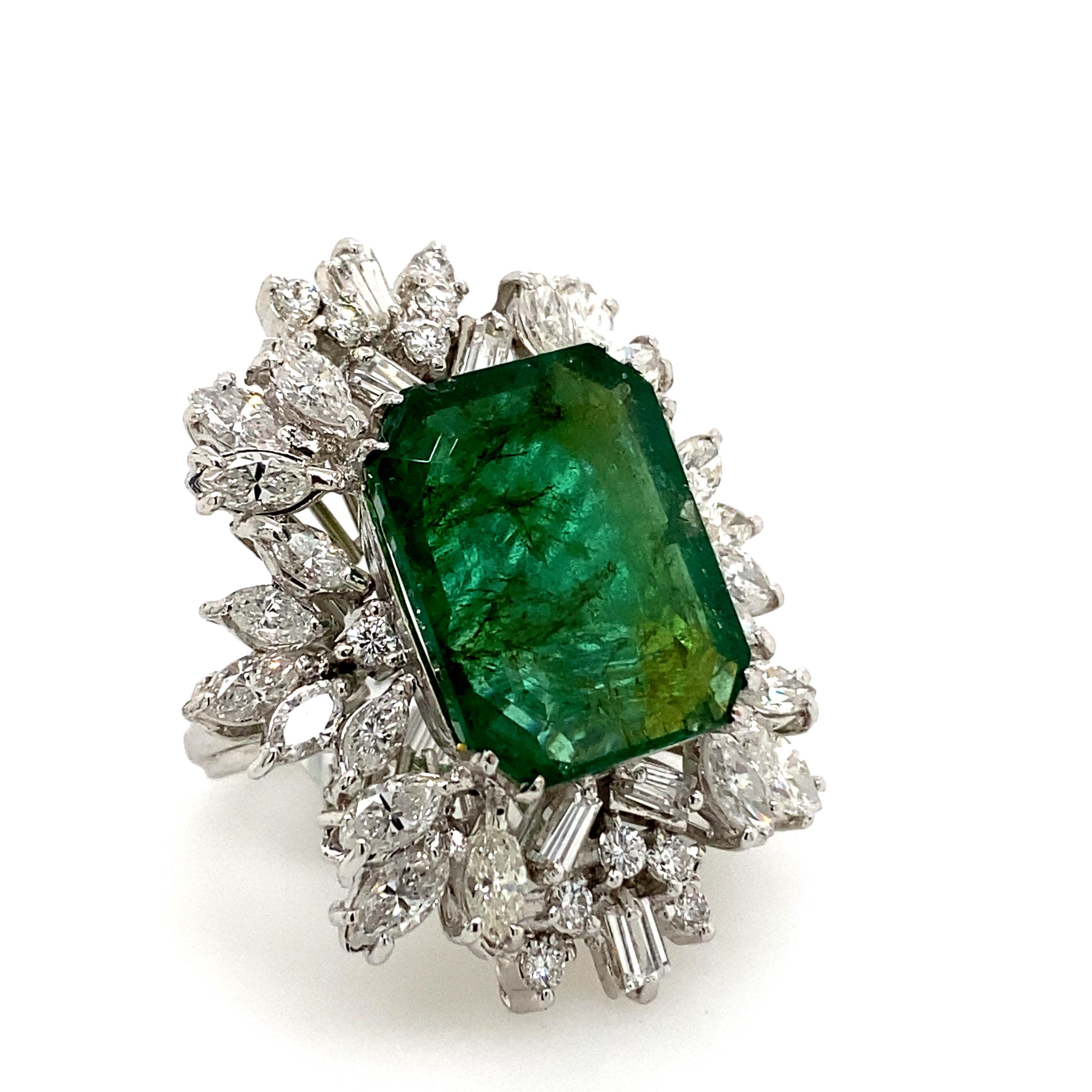 Emerald Cut 14.10 Carat Emerald with Diamonds Vintage Ring 18 Karat White Gold For Sale