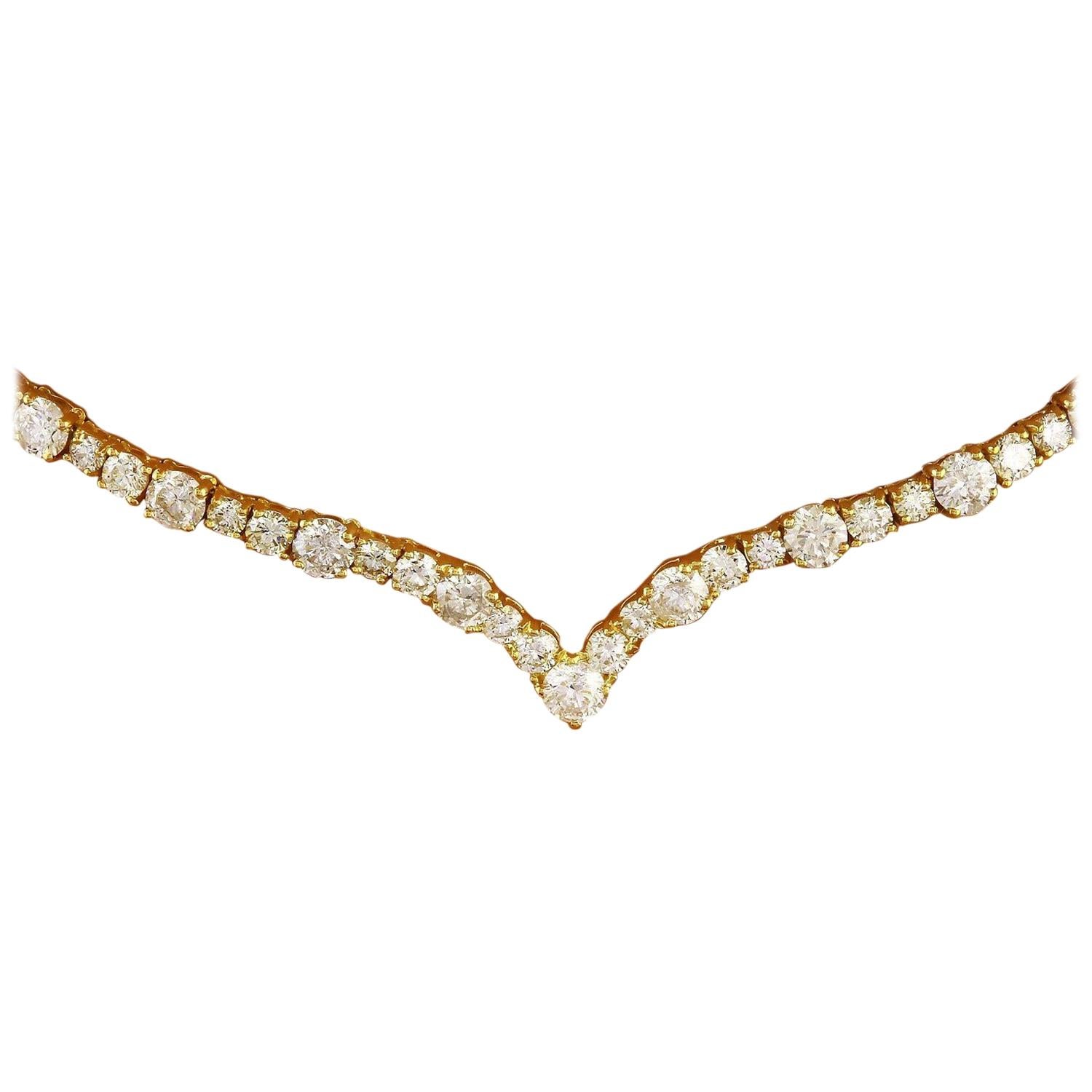 14.10 Carat Diamond 18 Karat Solid Yellow Gold Necklace