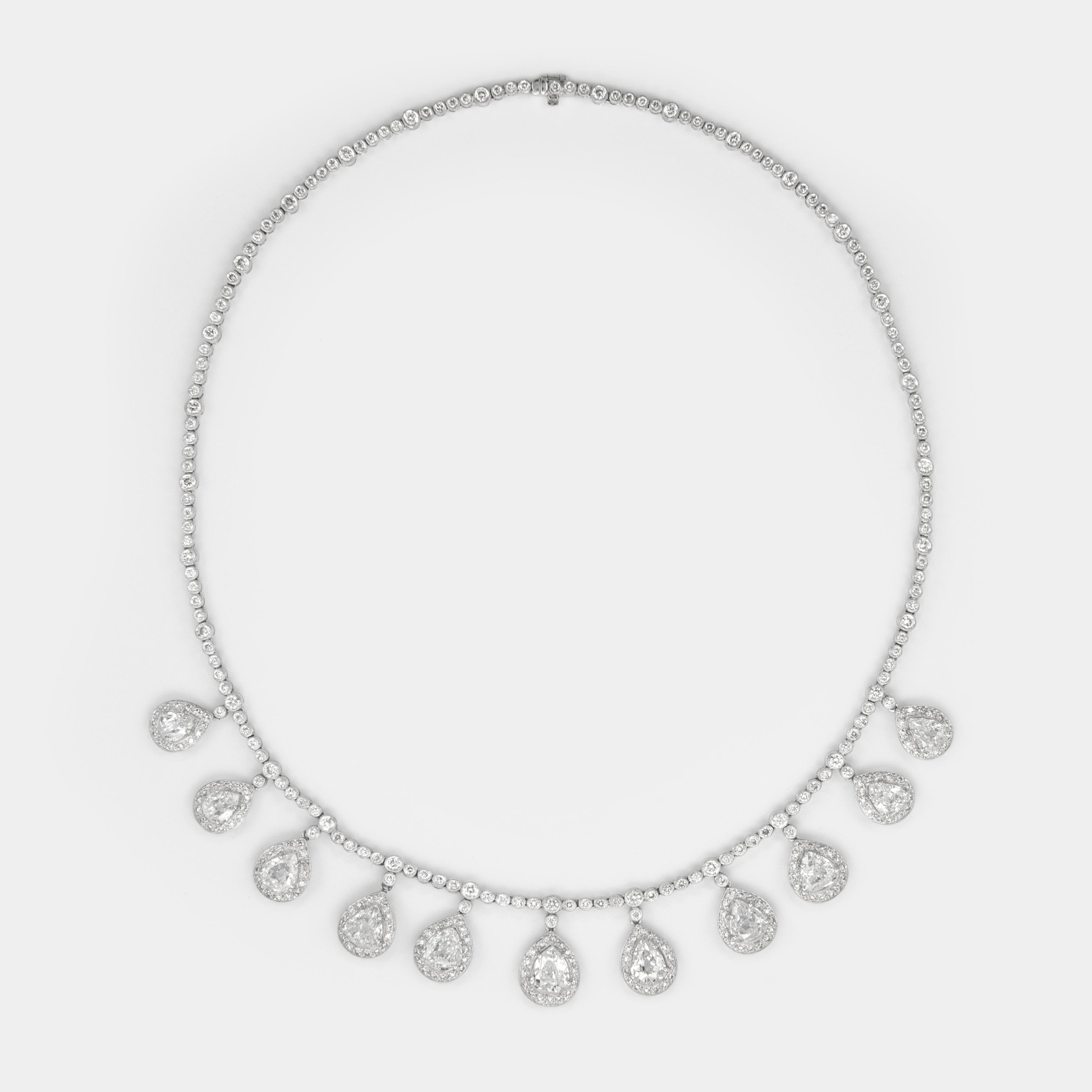 Edwardian 14.11 Carat Old Pear Cut Diamond Dangling Necklace 18 Karat White Gold For Sale
