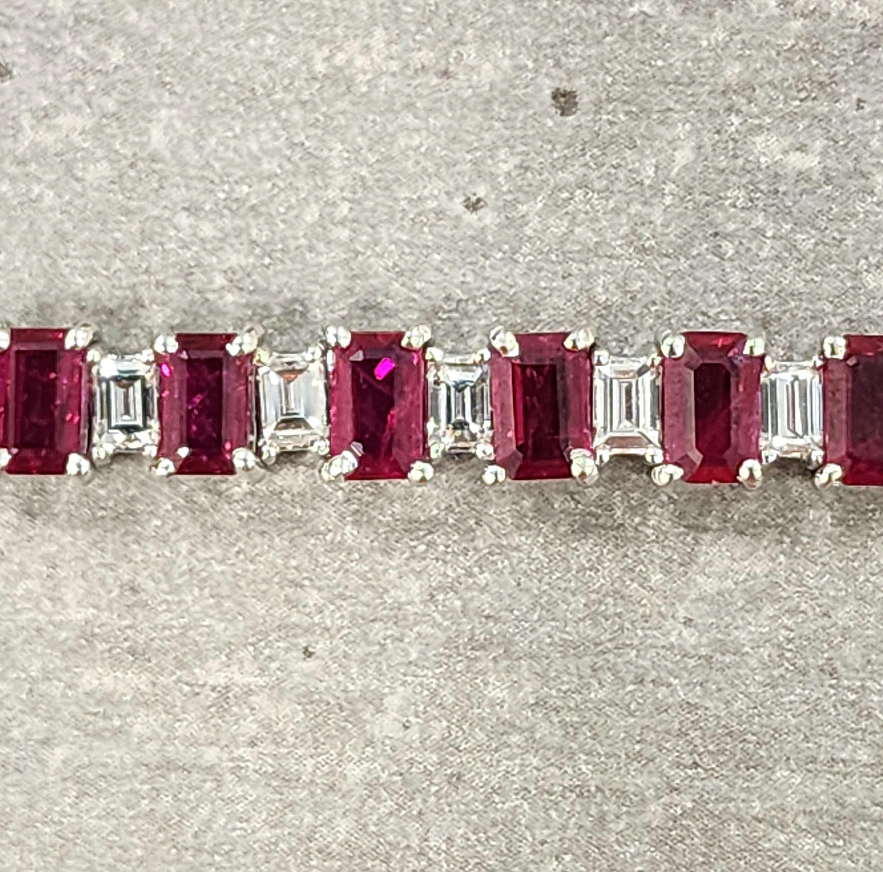 Bracelet de 14,11 ct de rubis naturel de Birmanie et de diamants Unisexe en vente