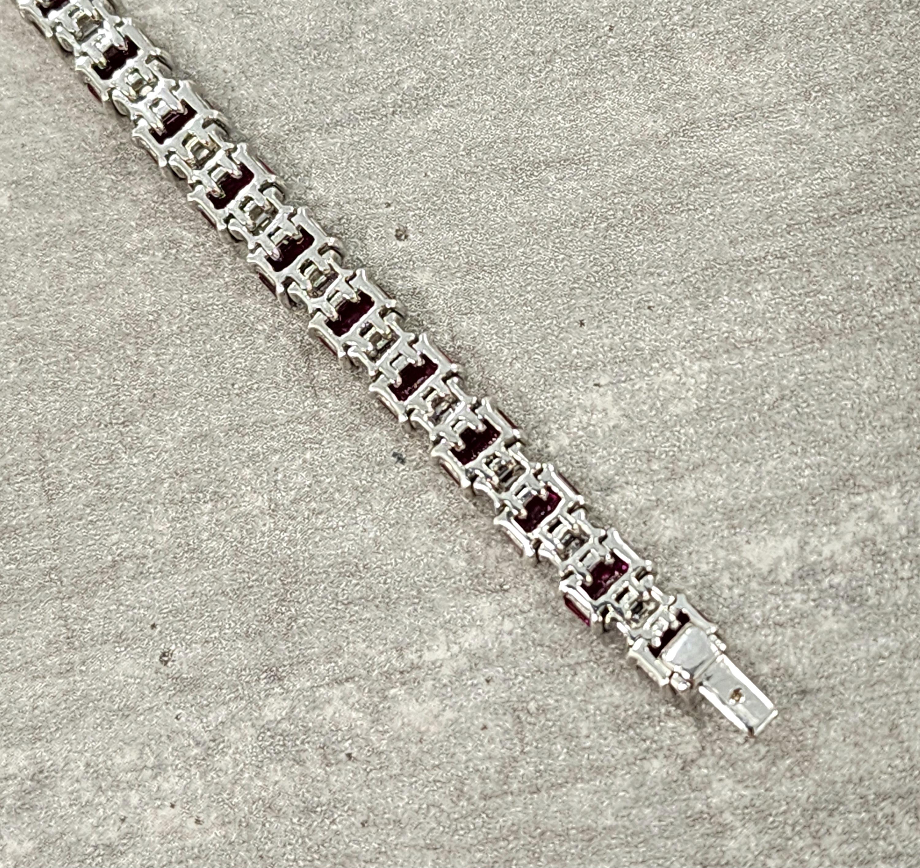 Bracelet de 14,11 ct de rubis naturel de Birmanie et de diamants en vente 1