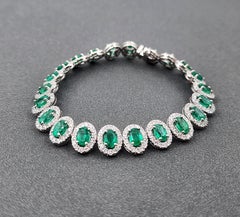 14.11 ct Natural Emerald
Diamond Bracelet