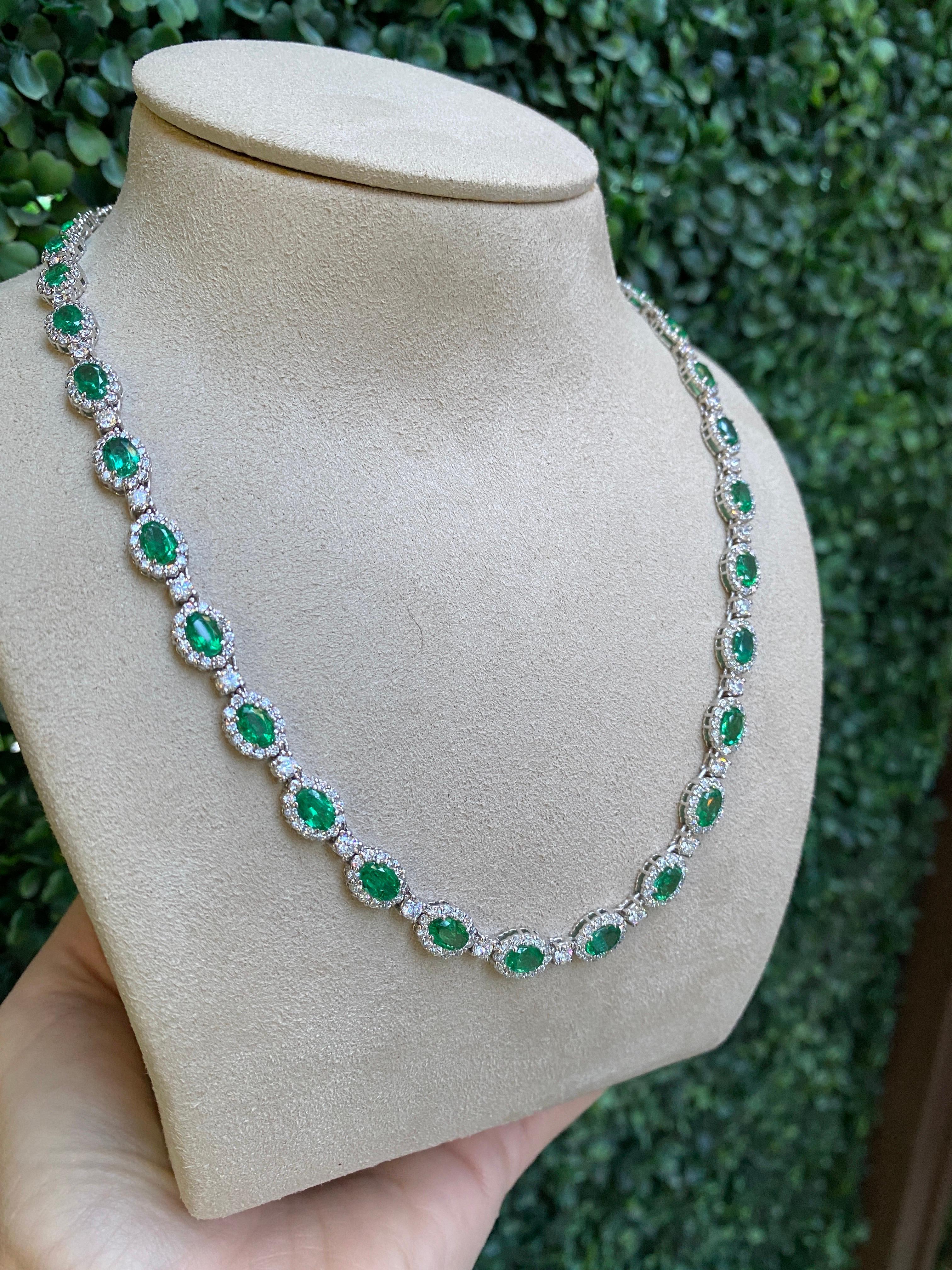 14.12 Carat Total Weight Oval Cut Emerald & 8.66ctw Round Diamond Necklace For Sale 3