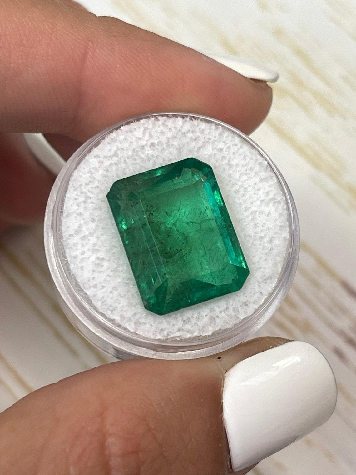 14,13 Karat 16,5x13 Medium Grüner sambischer Smaragd im Smaragdschliff Mai Geburtsstein im Smaragdschliff (Moderne) im Angebot