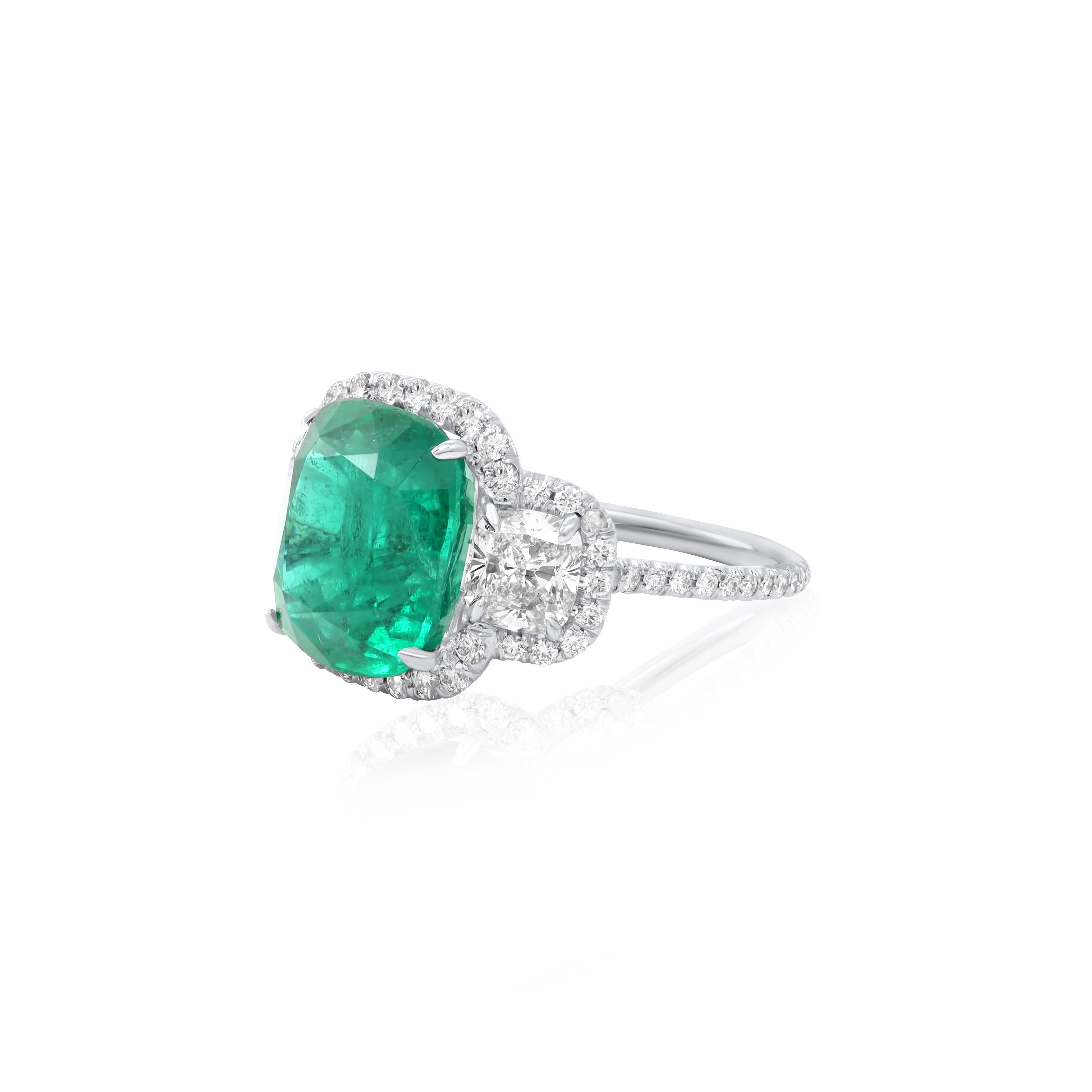 14.13 Carat GIA Certified Green Emerald Diamond Platinum Ring For Sale 3