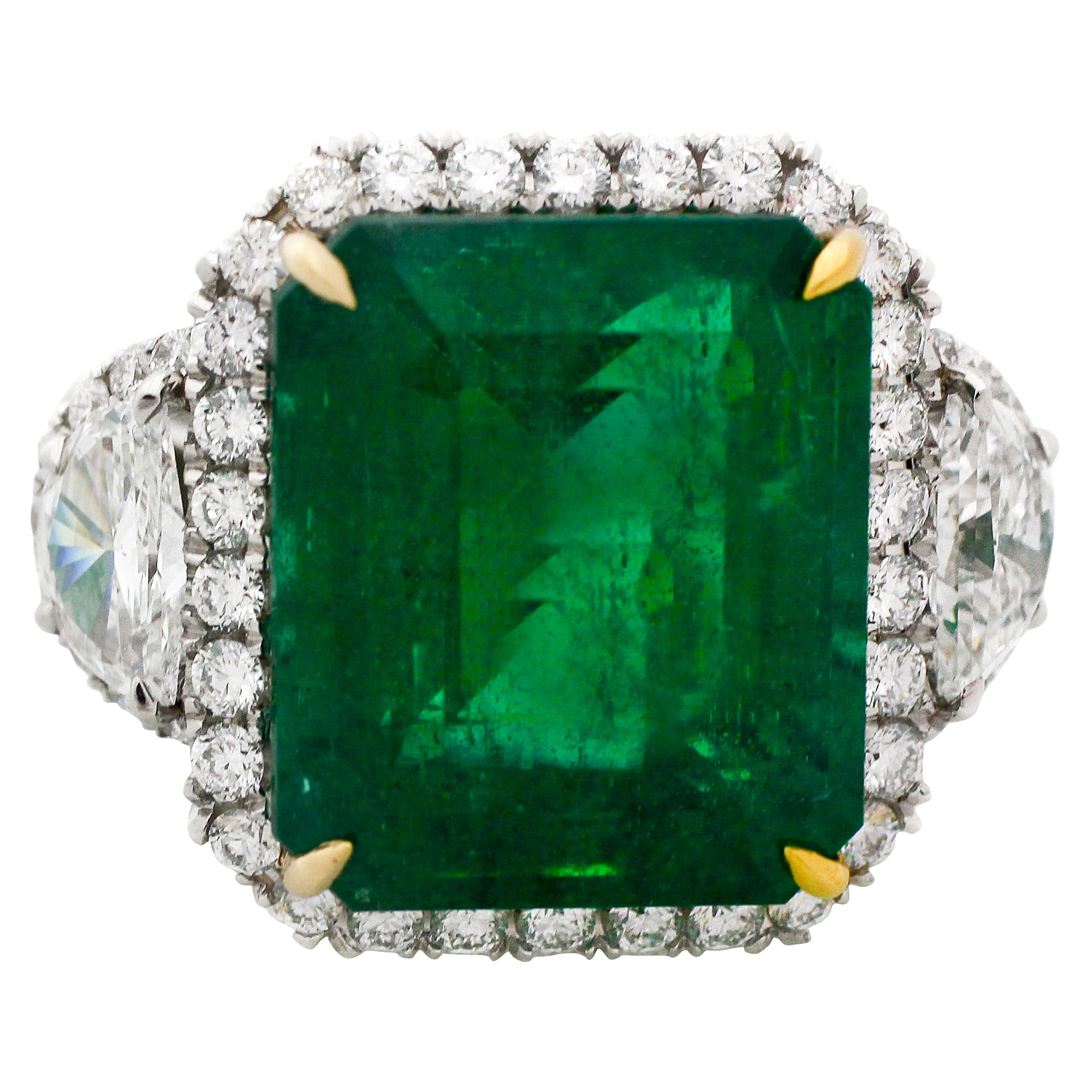 14.13 Carat GIA Certified Green Emerald Diamond Platinum Ring (bague en platine)