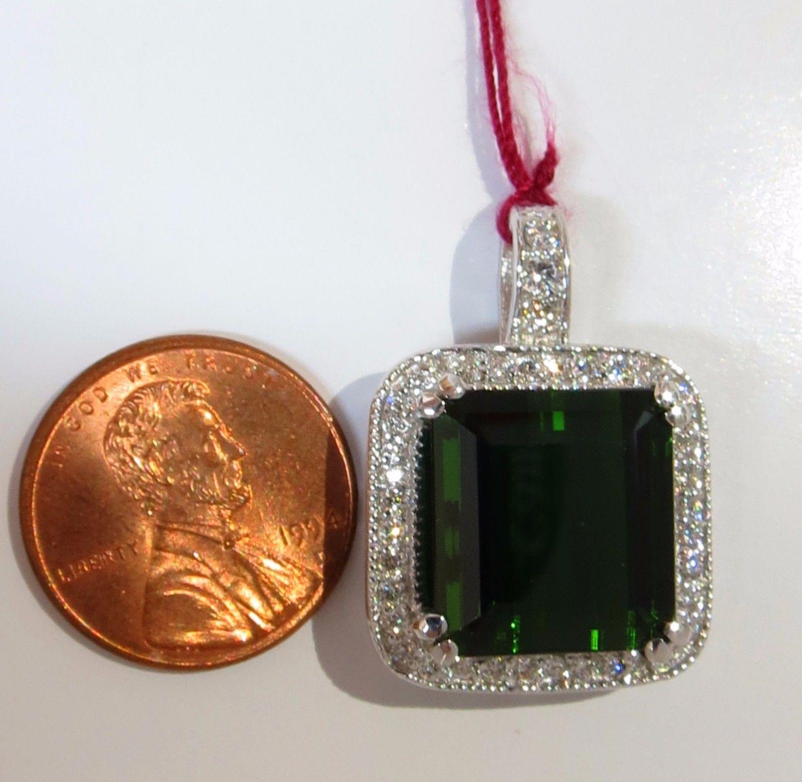 14.17 Carat GIA Vivid Lush Forest Green Tourmaline Diamonds Halo Pendant In New Condition In New York, NY