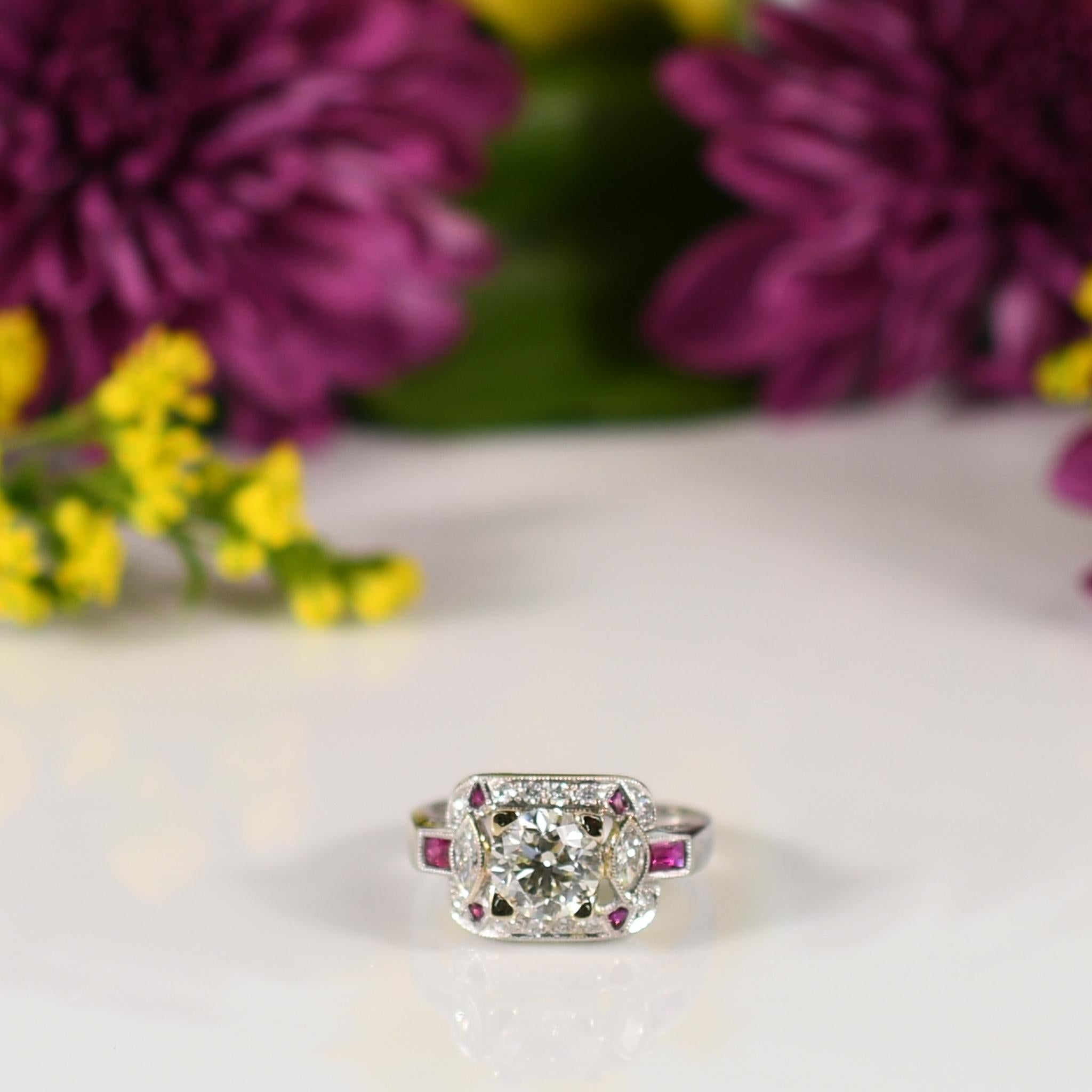1,41 Karat Diamant Art Deco inspirierter Verlobungsring mit Rubin & Diamant-Akzenten im Angebot 1