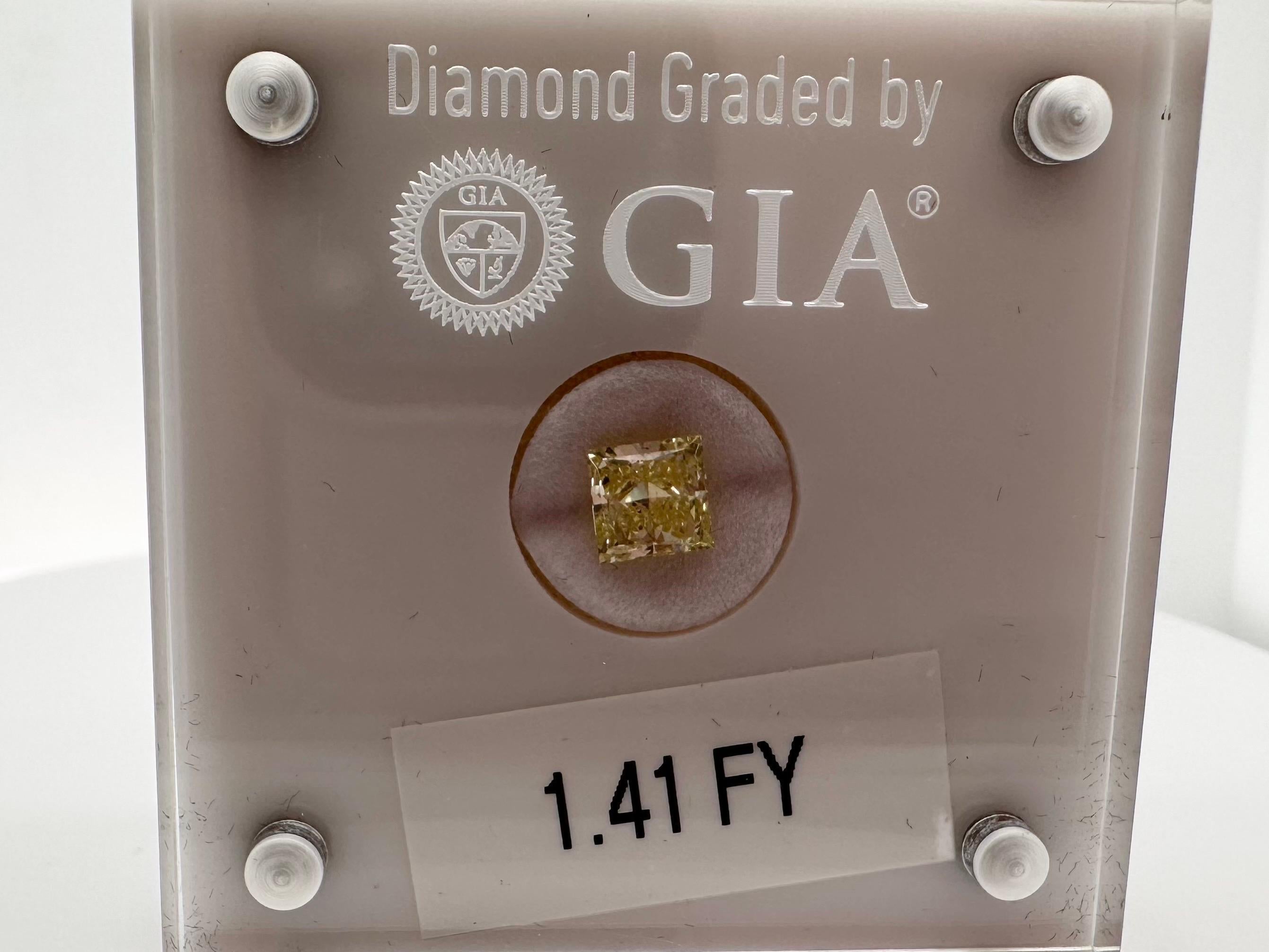 1.41ct GIA certified fancy yellow diamond loose In New Condition For Sale In Boca Raton, FL