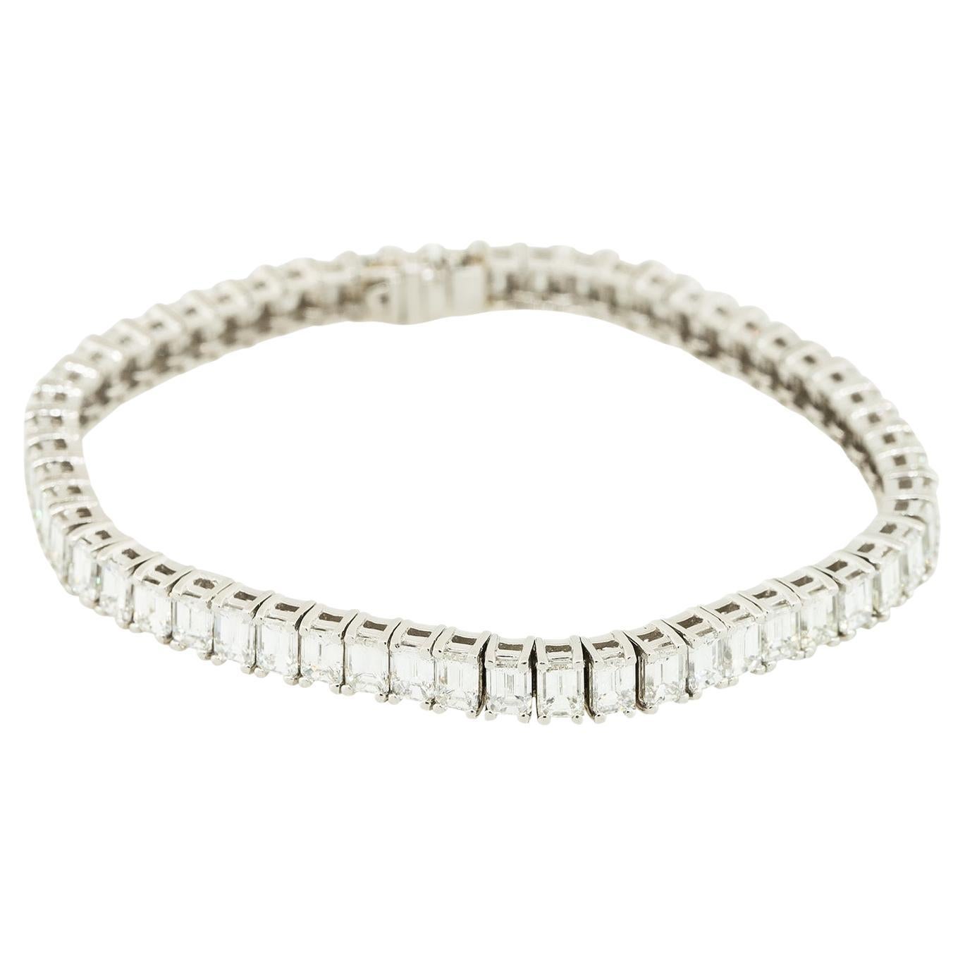 The Clear Tennis Bracelet in Platinum