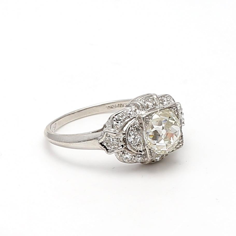 Taille vieille Europe Bague de mariage en platine avec diamant taille européenne ancienne de 1,42 carat K-VS1 en vente