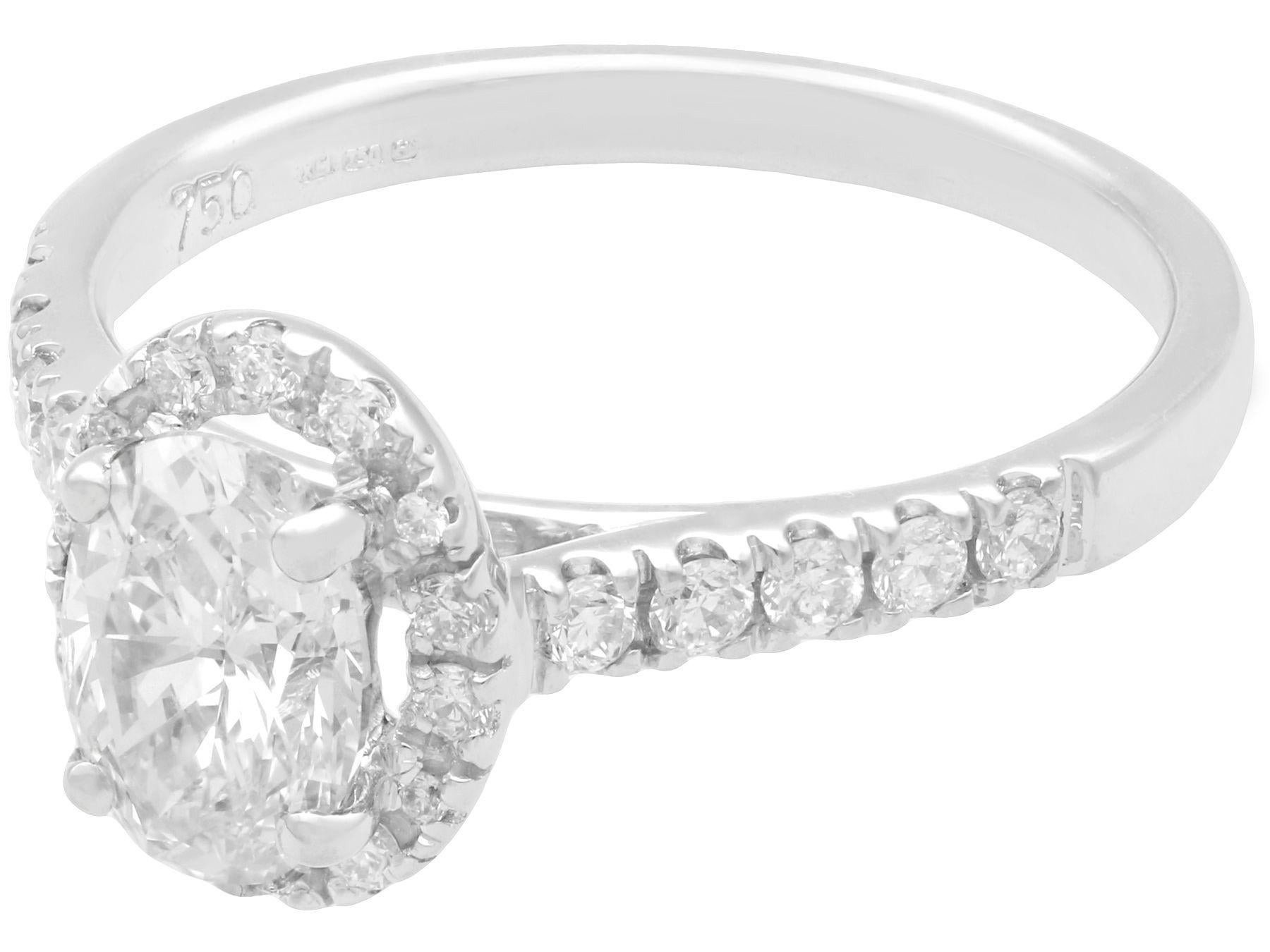 Verlobungsring aus Weißgold mit 1,42 Karat Diamant im Ovalschliff (Zeitgenössisch) im Angebot