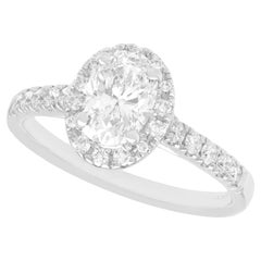 Verlobungsring aus Weißgold mit 1,42 Karat Diamant im Ovalschliff