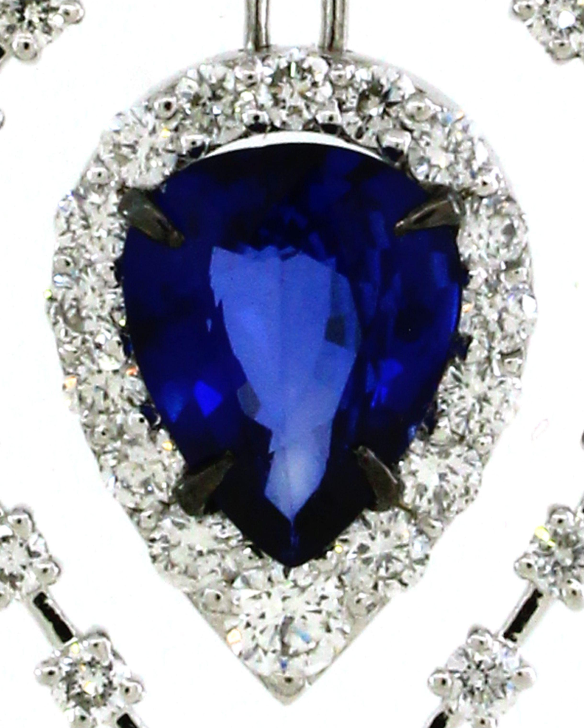 Pear Cut 1.42 carats of Sapphire Pendant  For Sale