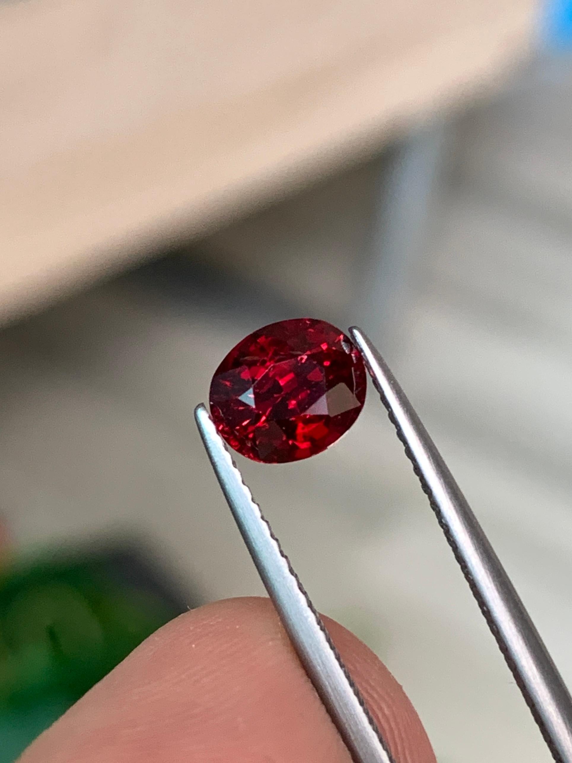 1.42 Cts AIGS Certified Pigeon Blood Ruby Mozambique AAA Grade In New Condition For Sale In บางรัก, TH
