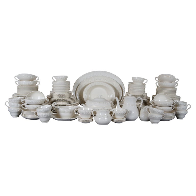 142 Wedgwood Embossed Cream on Cream Queensware Dinnerware China Set at