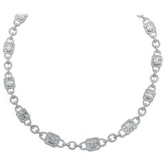 Collier à grappe de diamants de 14,20 carats