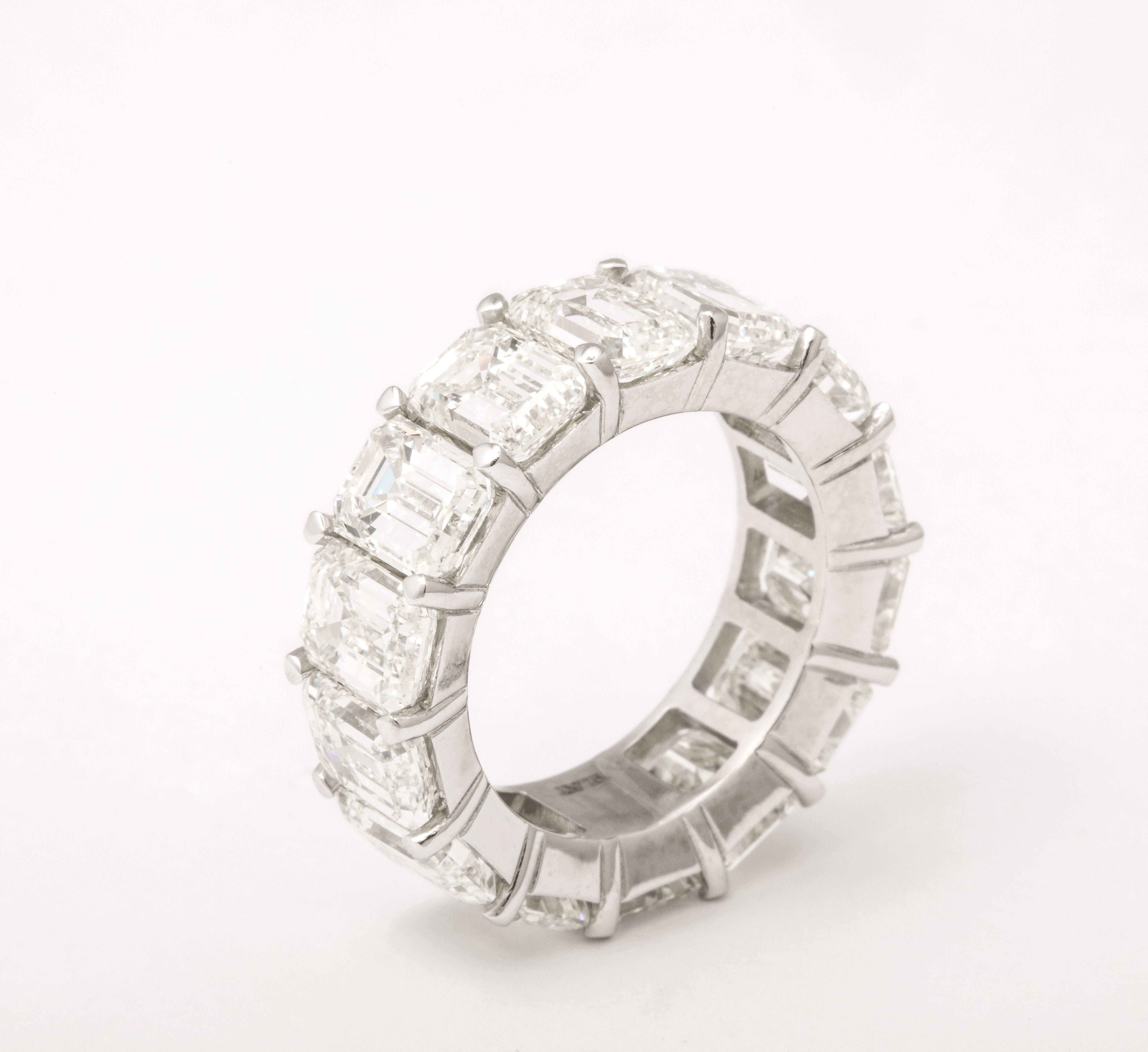 14.20 Carat Emerald Cut Diamond Eternity Band In New Condition For Sale In New York, NY