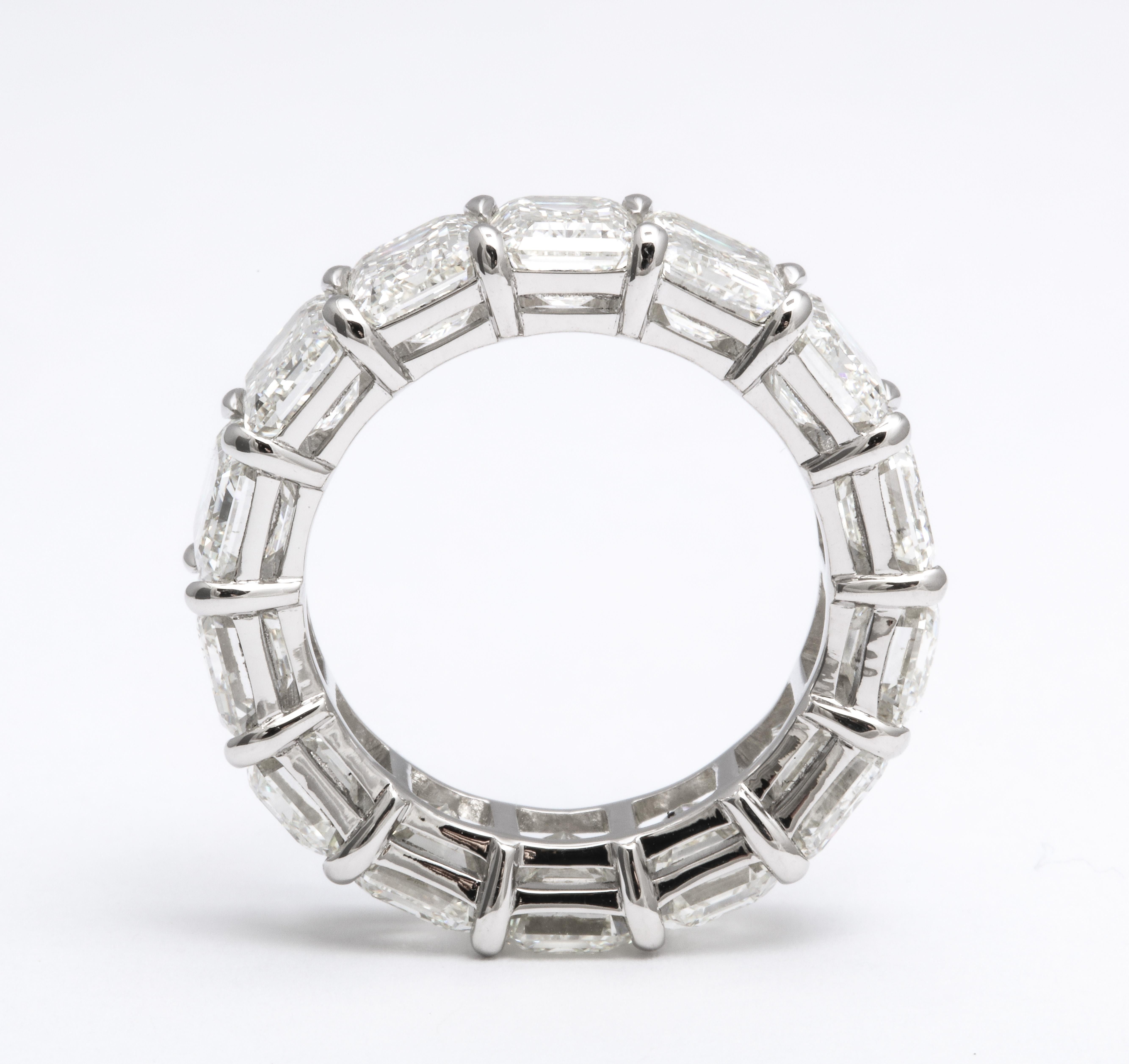 14.20 Carat Emerald Cut Diamond Eternity Band In New Condition For Sale In New York, NY