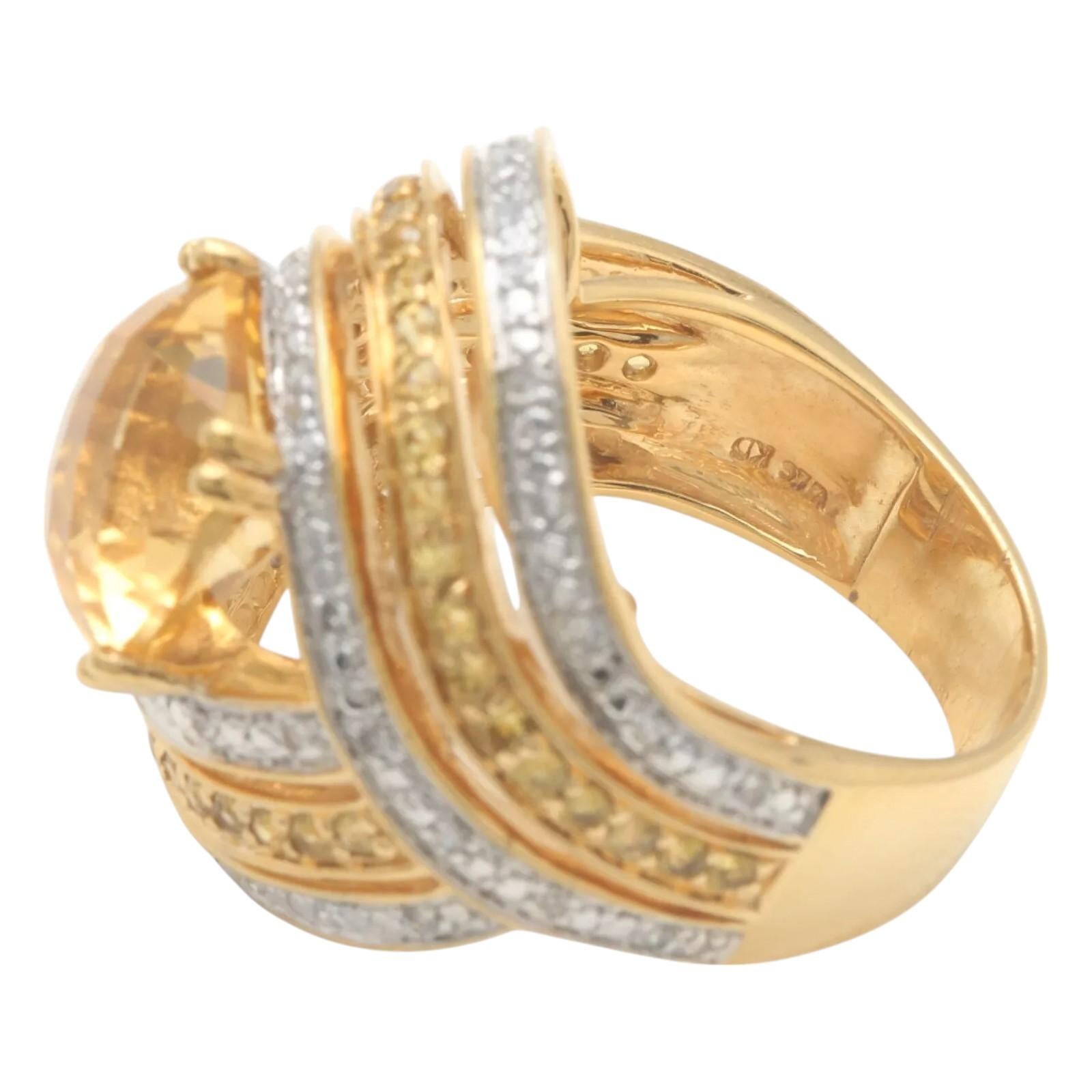14.20Ct Natural Citrine, Yellow Sapphire and Diamond 14K Solid Yellow Gold Ring In Excellent Condition For Sale In Los Angeles, CA