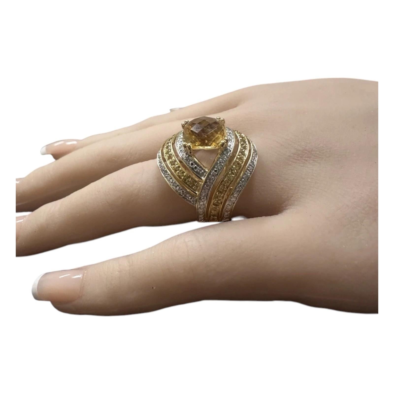 14.20Ct Natural Citrine, Yellow Sapphire and Diamond 14K Solid Yellow Gold Ring For Sale 2