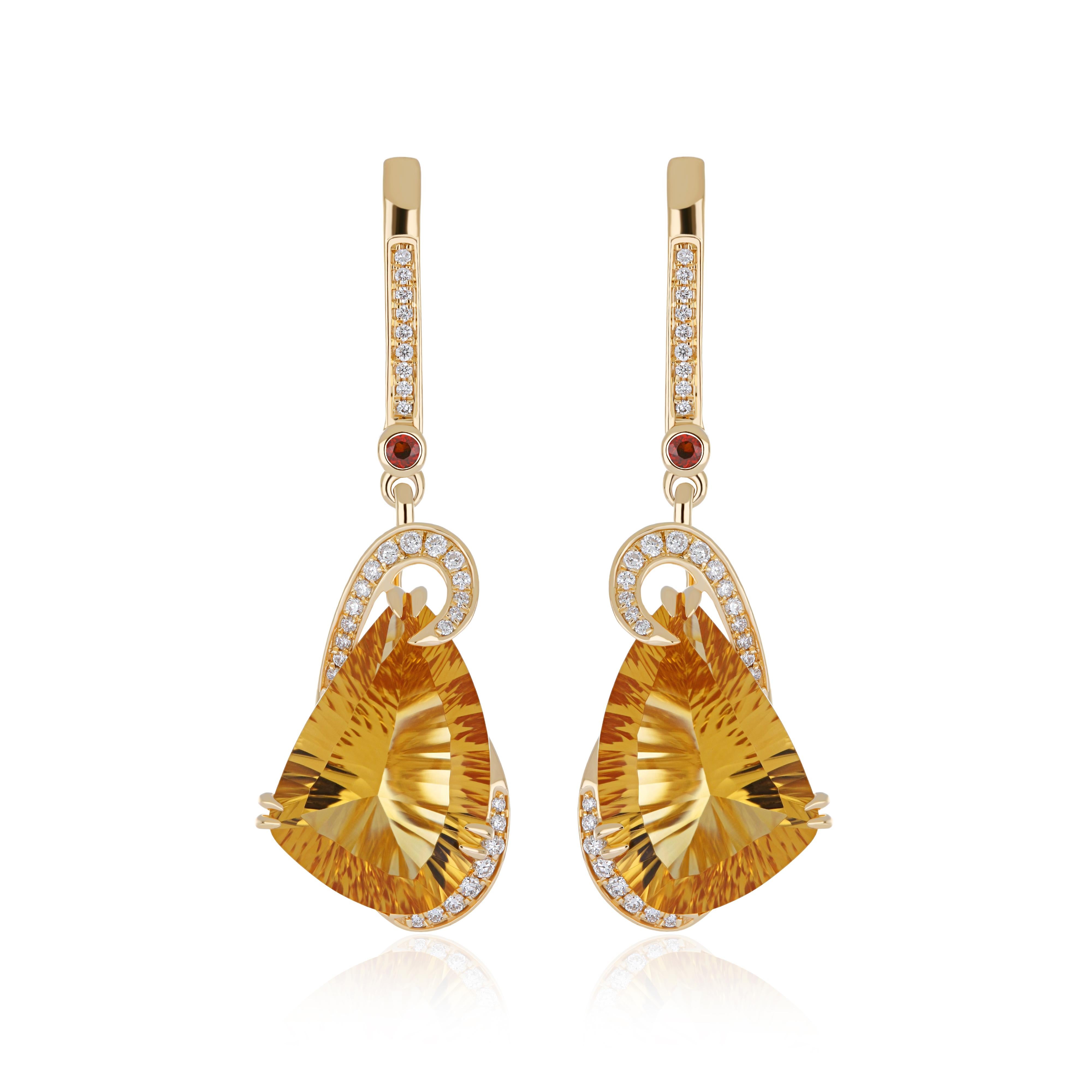 Women's 14.20Cts Citrine, Garnet and Diamond Earring 14Karat Yellow Gold Drop Earring For Sale