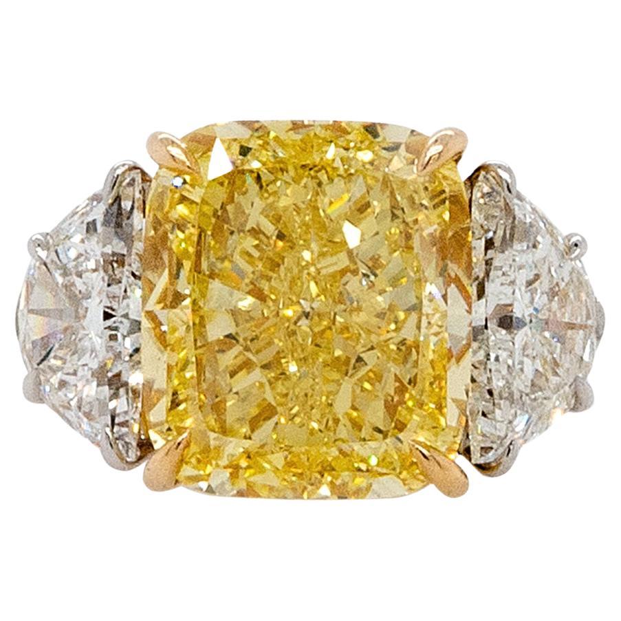 GIA Certified 14.21ct Fancy Vivid Yellow Engagement Ring For Sale