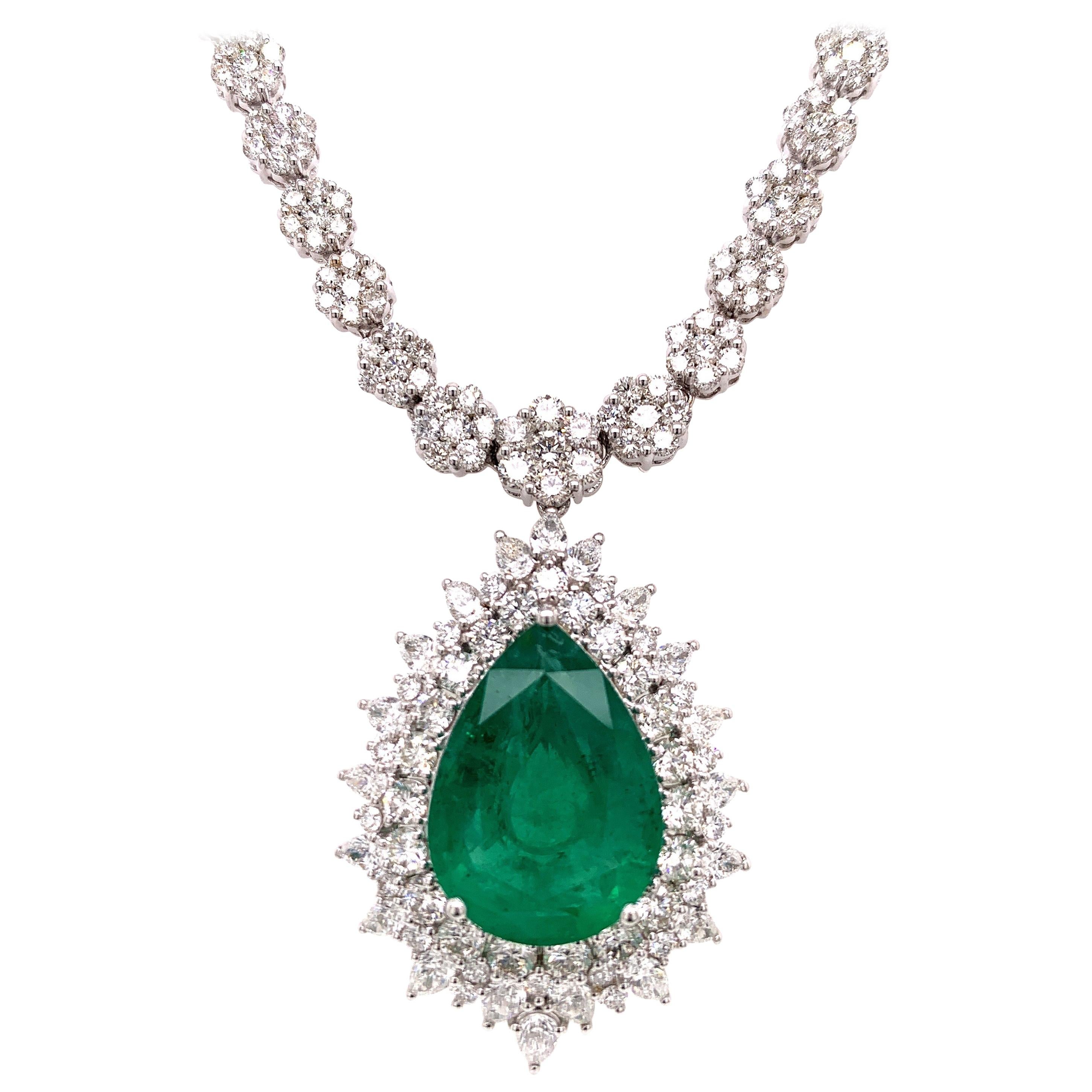 14.22 Carat Emerald Diamond Pendant Necklace